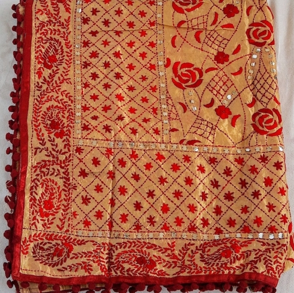 Phulkari work chanderi silk dupatta with mirror embellishments and pom poms - Picture 2 of 2